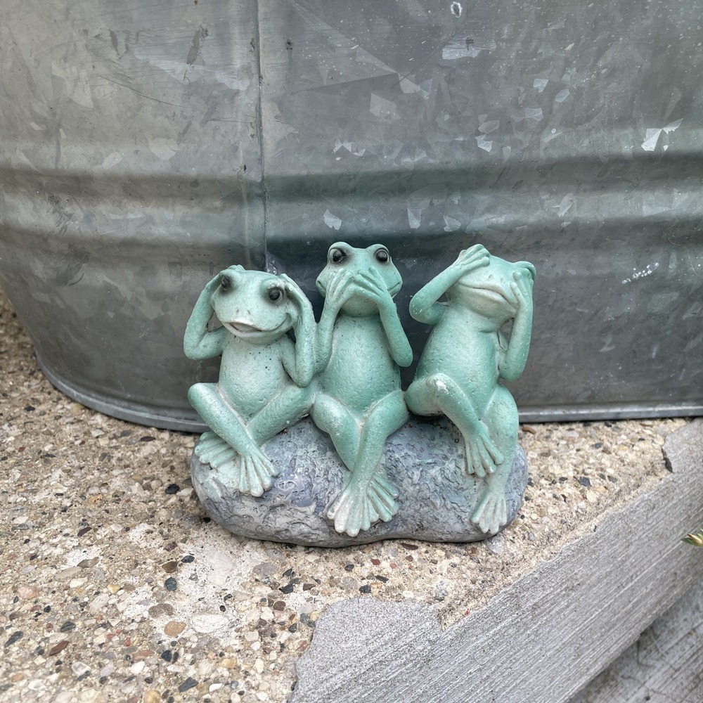 Whimsical Resin Frog Trio Figurine "See No Evil Hear‎ No Evil Speak No Evil" 4"